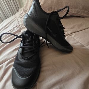 Nike Youth All-Black Athletic Sneakers Size 5Y